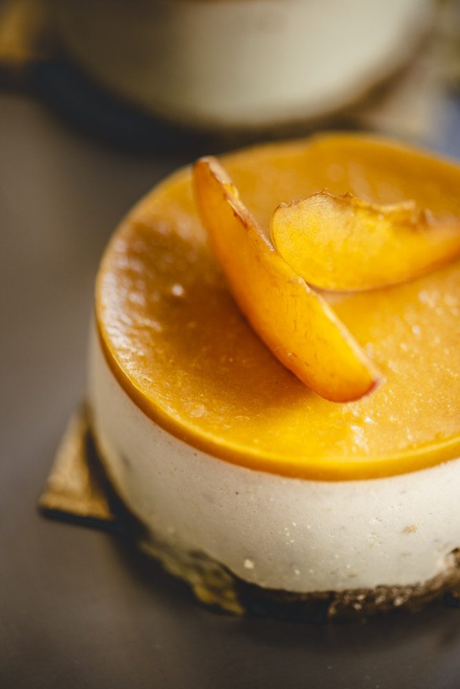 Cheesecake végétal nappé de pêche